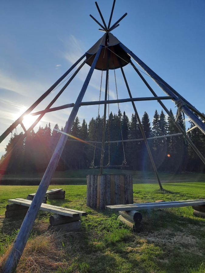 Отель Camp Route 45 Hammerdal Экстерьер фото